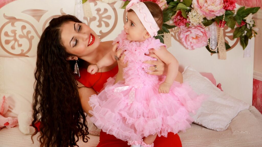  Laxmi Names for Baby Girl in Hindi 