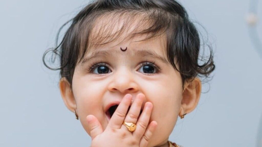 Lord Krishna Names for Baby Boy in Hindi 